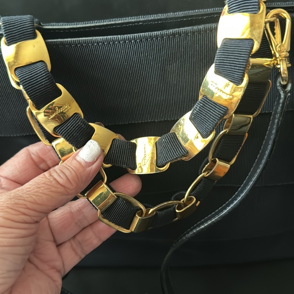 Salvatorre Ferragamo Canvas Handbag with strap - Picture 3 of 11